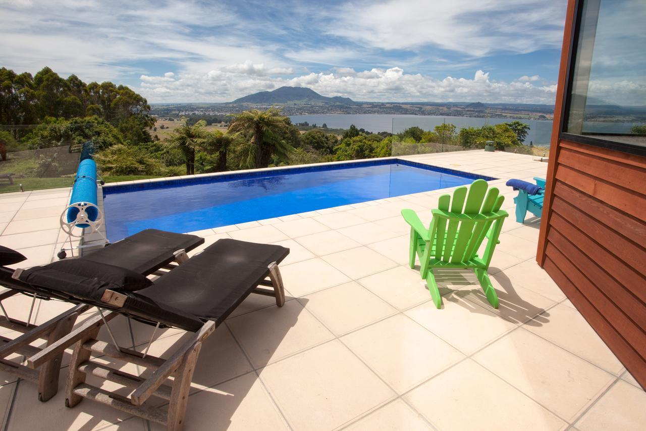 Te Moenga Lodge Taupo Exterior photo