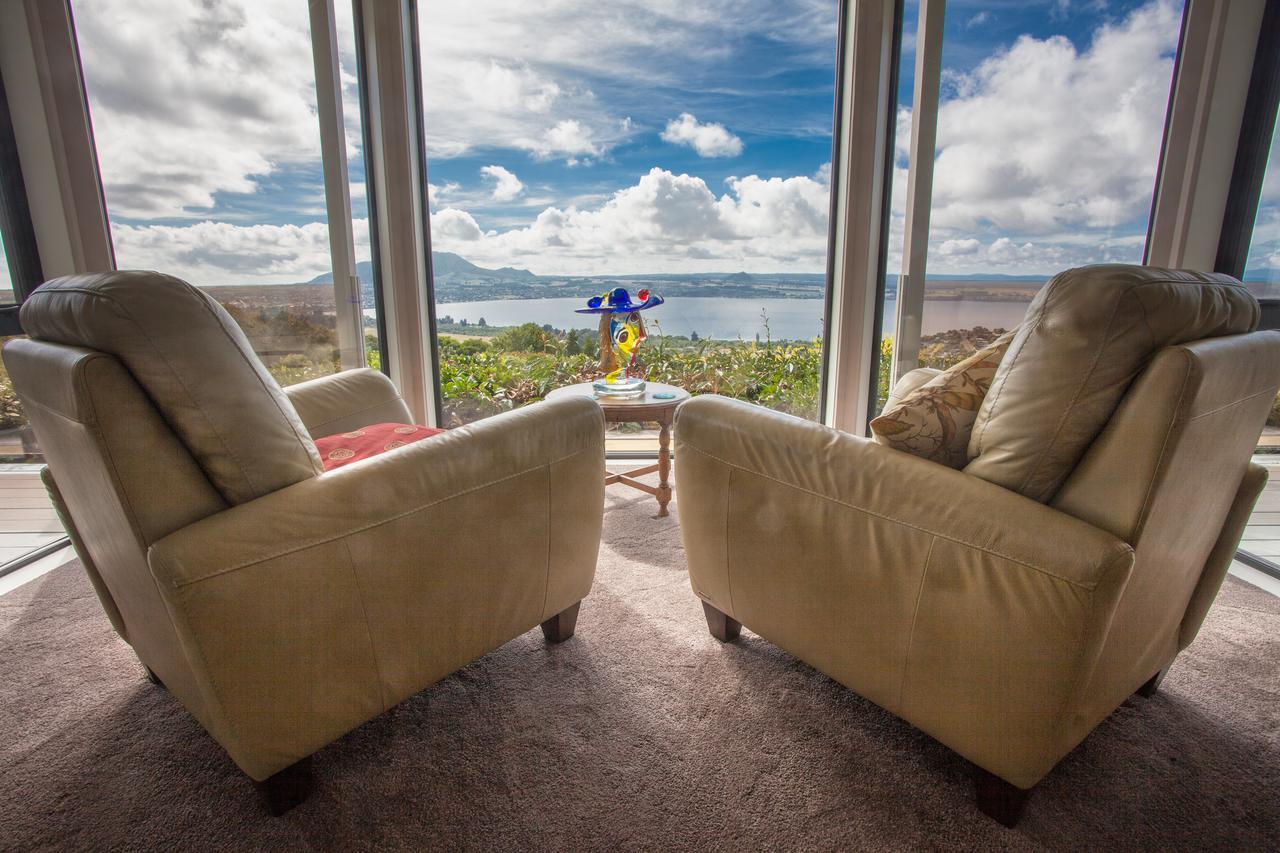 Te Moenga Lodge Taupo Exterior photo
