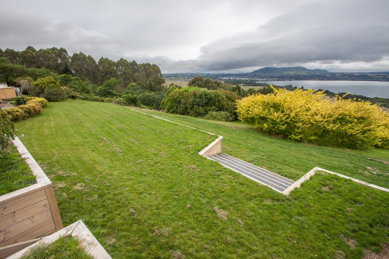 Te Moenga Lodge Taupo Exterior photo