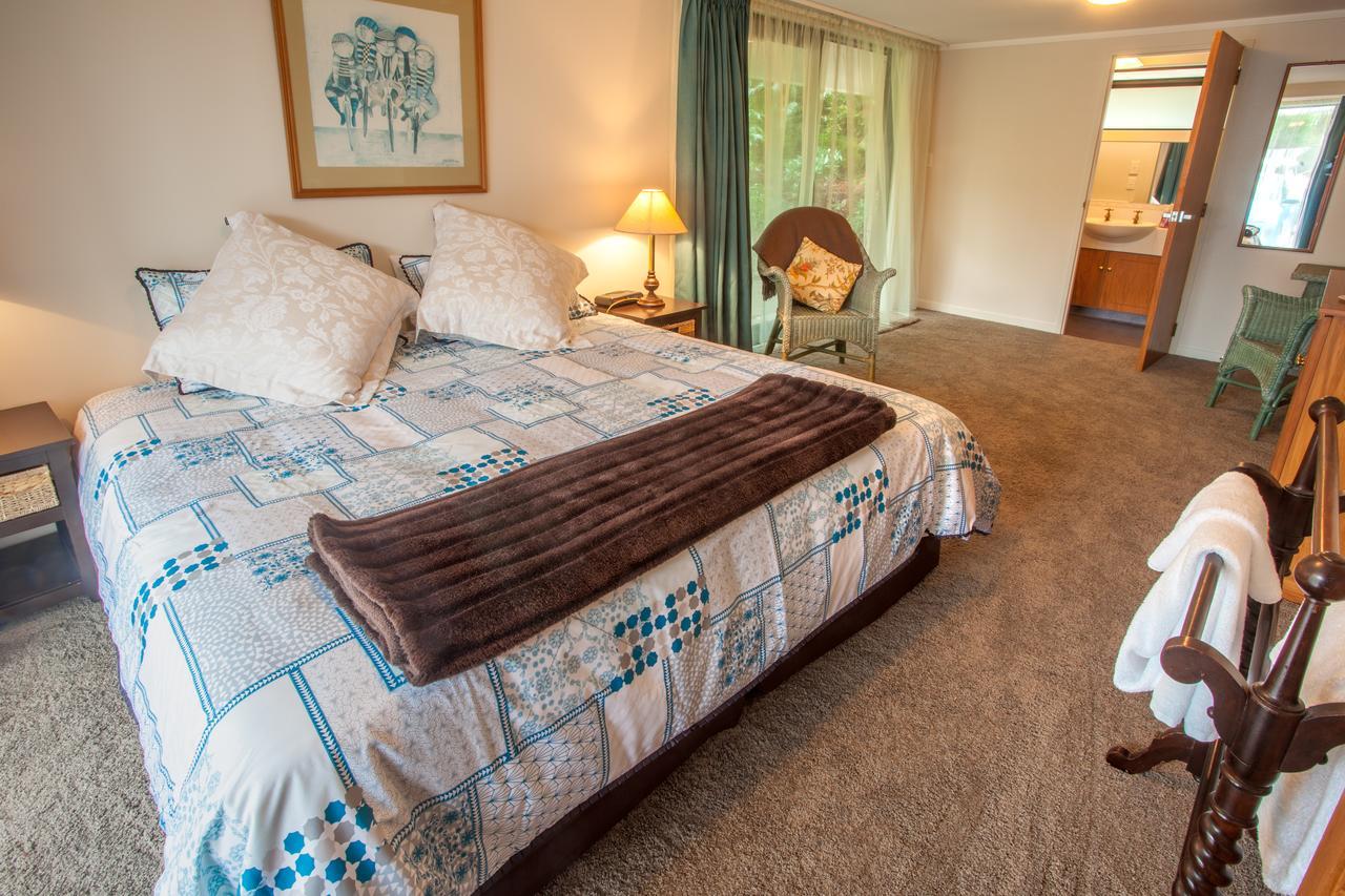 Te Moenga Lodge Taupo Room photo